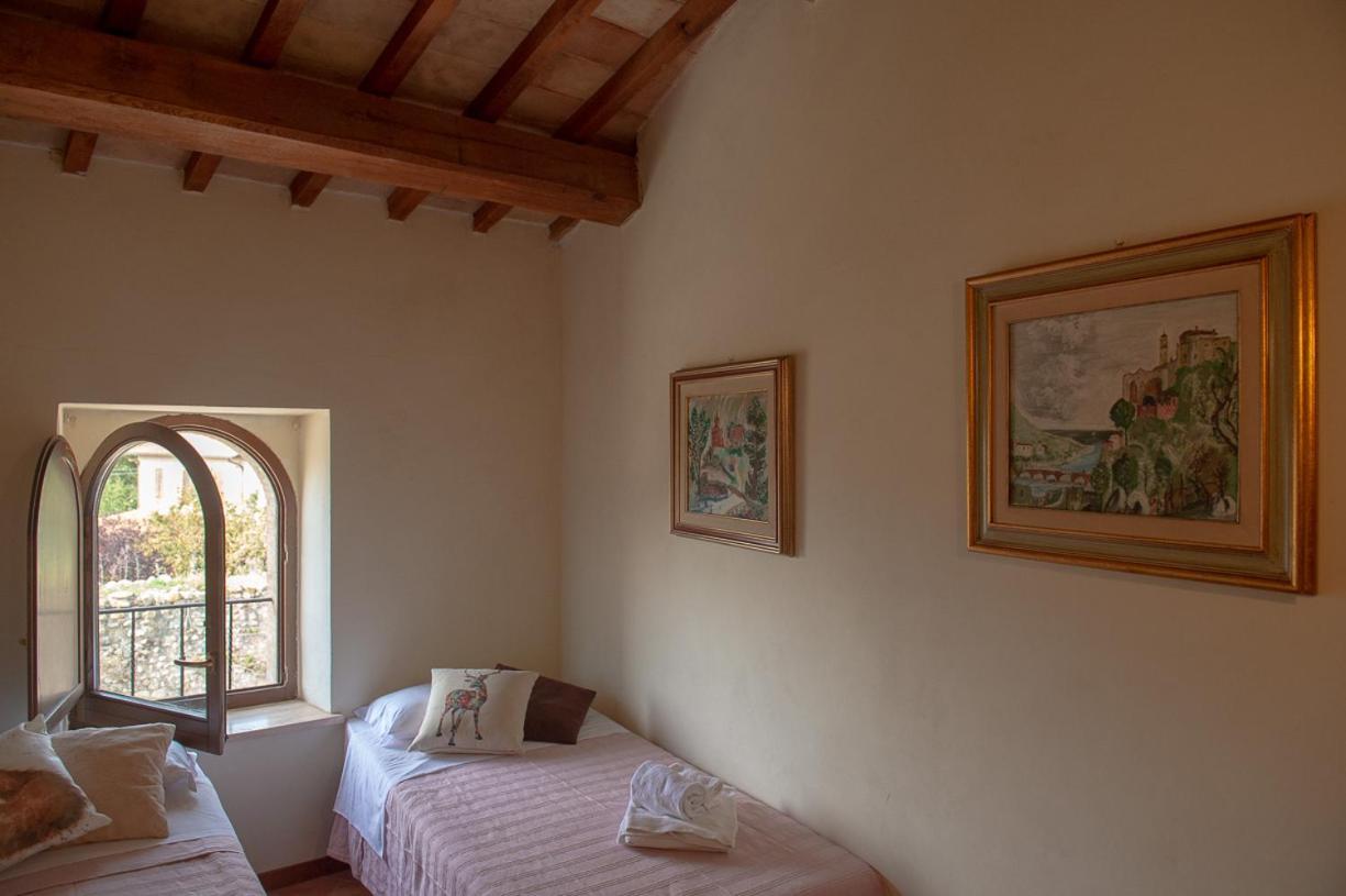 Torre Della Botonta Bed and Breakfast Castel Ritaldi Exteriör bild